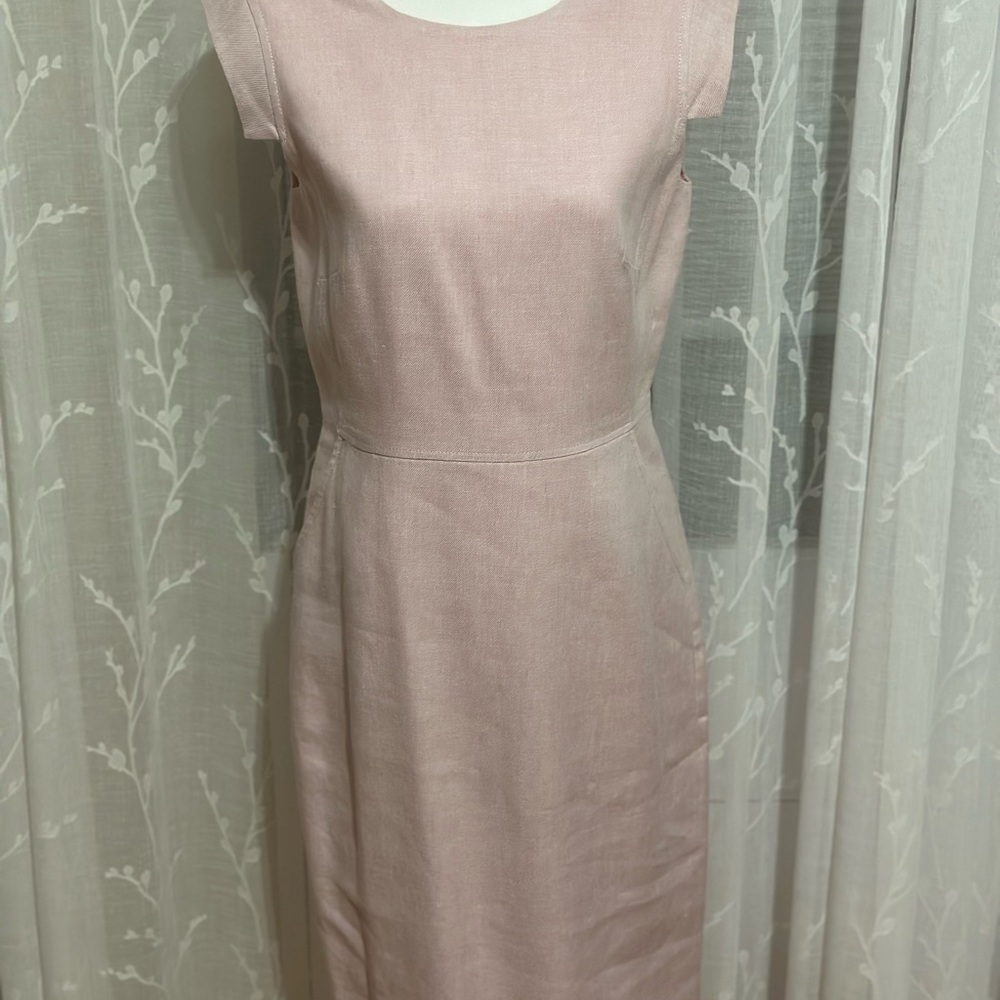 Elegant Pink Sleeveless Dress